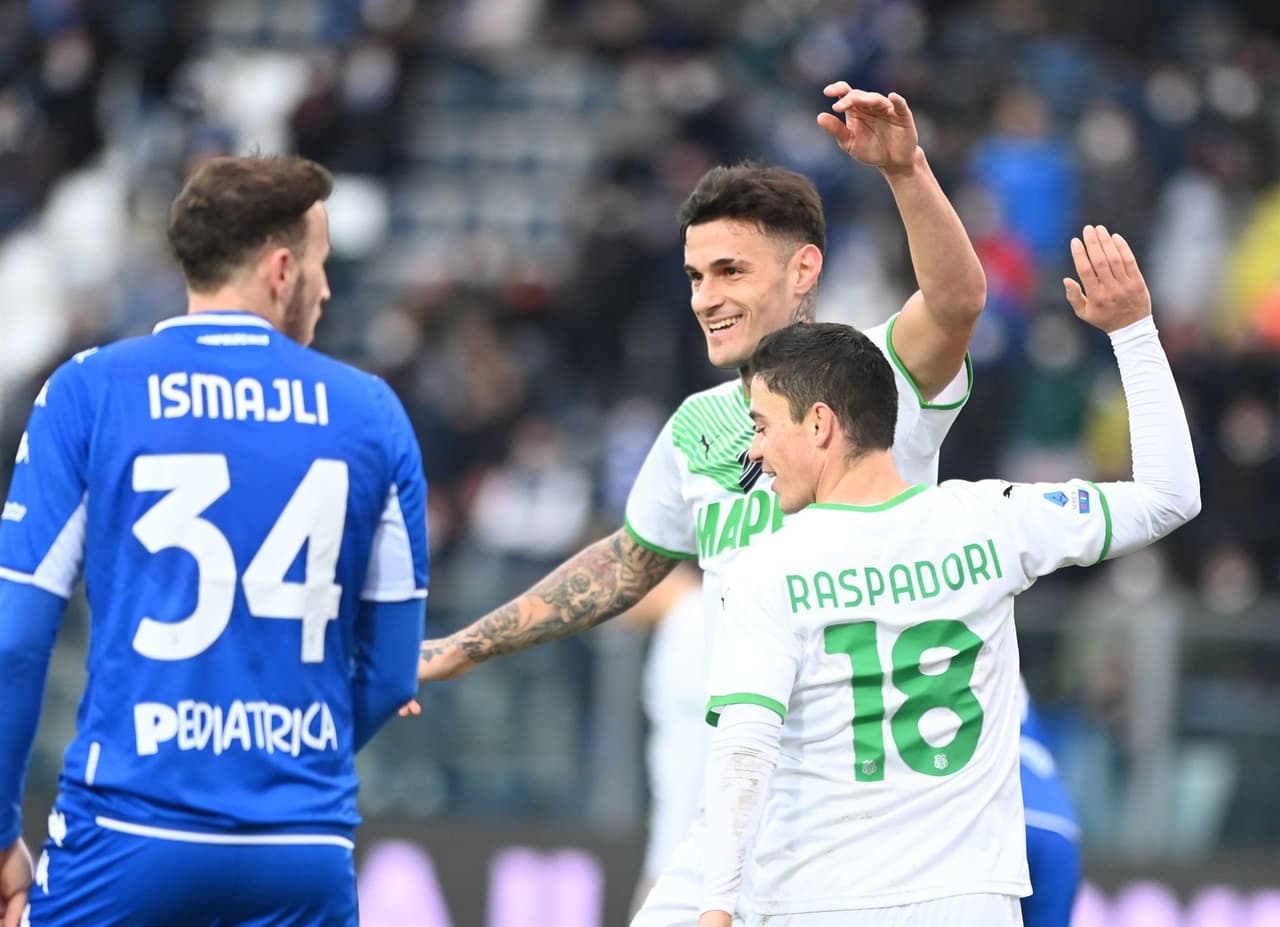 Sassuolo no tuvo piedad y goleó al Empoli 5-1 con anotaciones de Domenico Berardi, doblete de Giacomo Raspadori y Gianluca Scamacca, mientras que para los locales descontó Liam Henderson.