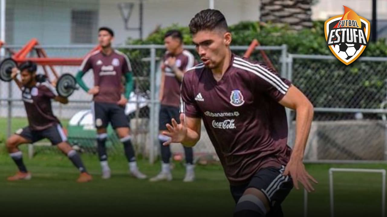 Johan Vázquez, cerca de Pumas