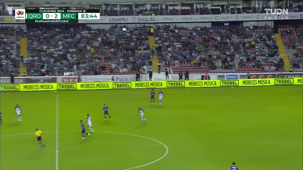 ¡TIRO ATAJADO! disparo por Andrés Montaño.