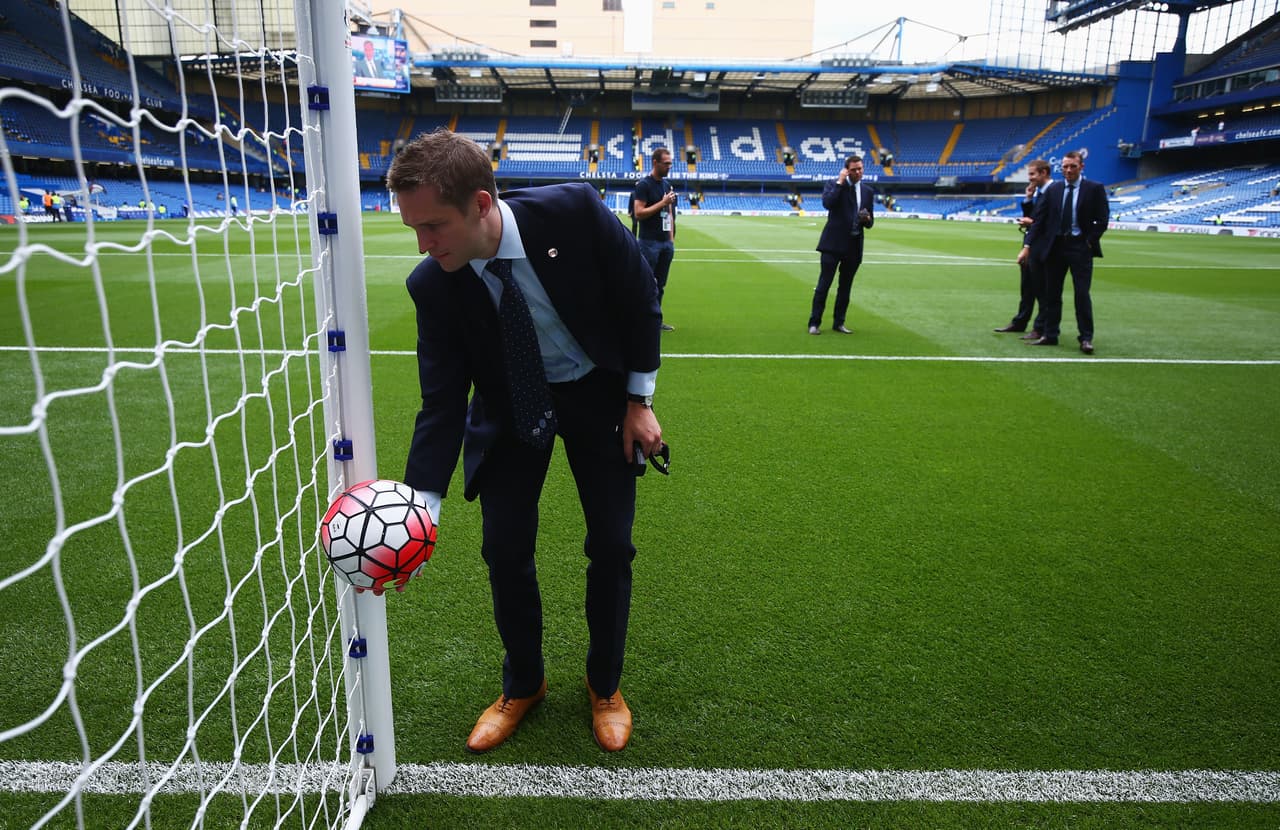 UEFA analiza usar tecnología para evitar goles fantasmas en la Euro.