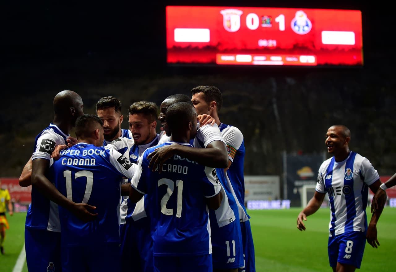Porto vive una excelente campaña en el fútbol de Portugal y este partido servirá para saber cómo llegan los mexicanos y el equipo luego del receso por las eliminatorias.