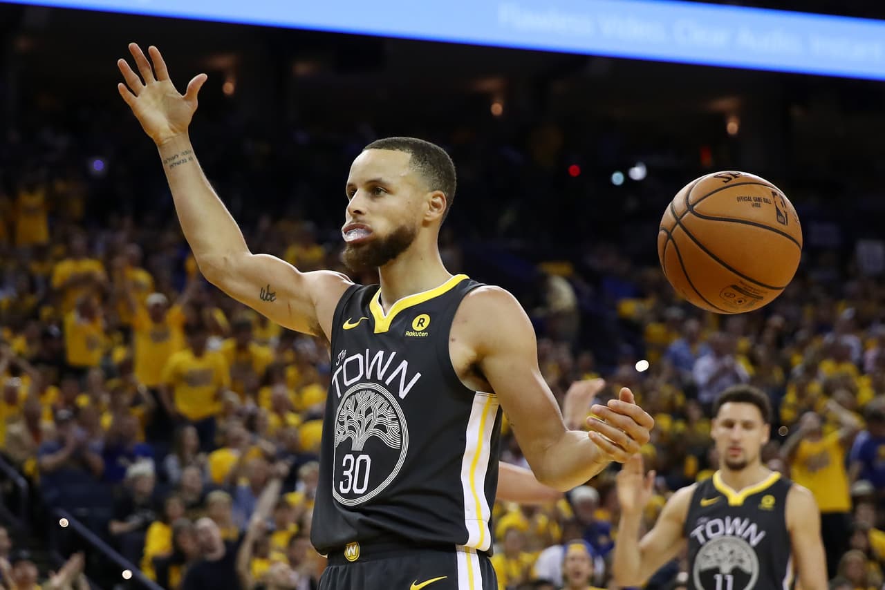 OAKLAND, CA - JUNE 03: Stephen Curry #30 of the Golden State Warriors reacts against the Cleveland Cavaliers during the third quarter in Game 2 of the 2018 NBA Finals at ORACLE Arena on June 3, 2018 in Oakland, California. NOTE TO USER: User expressly acknowledges and agrees that, by downloading and or using this photograph, User is consenting to the terms and conditions of the Getty Images License Agreement. (Photo by Ezra Shaw/Getty Images)