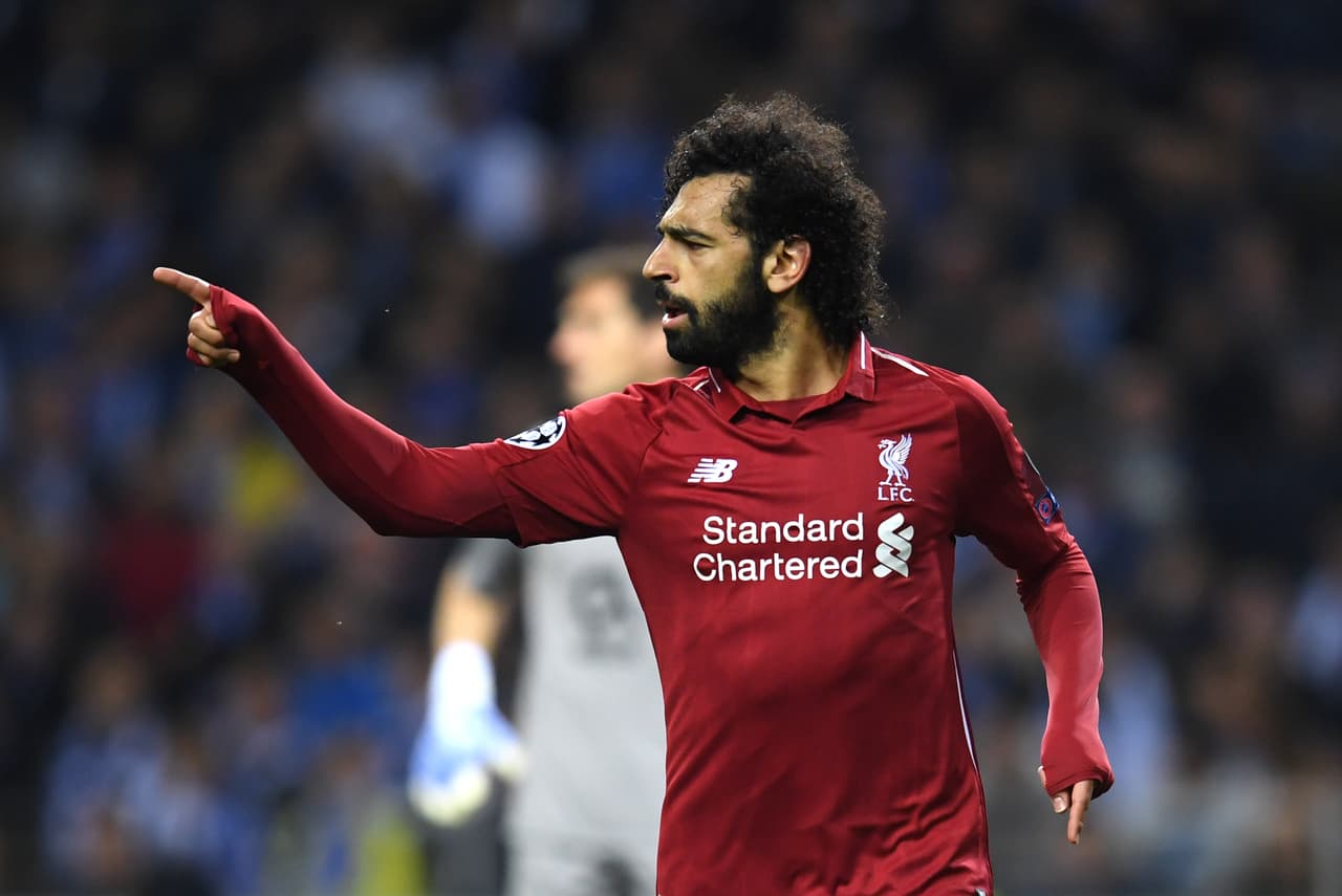 El egipcio Mohamed Salah, de Liverpool, aparece sin duda como la pretención más difícil en la lista de deseos de CR7. Es un goleador y estrella consagrada.