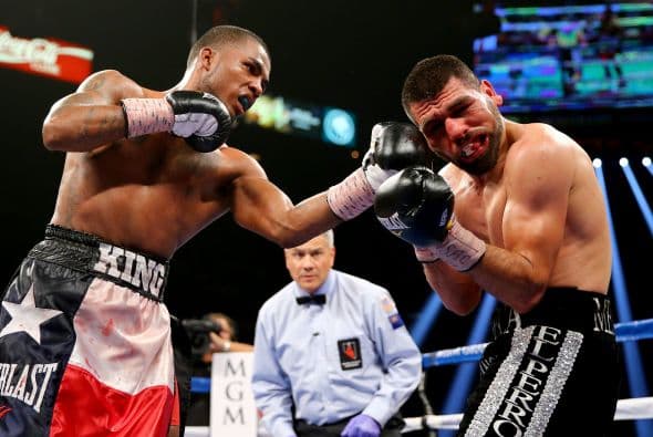 James De la Rosa fue muy superior a Alfredo Angulo.