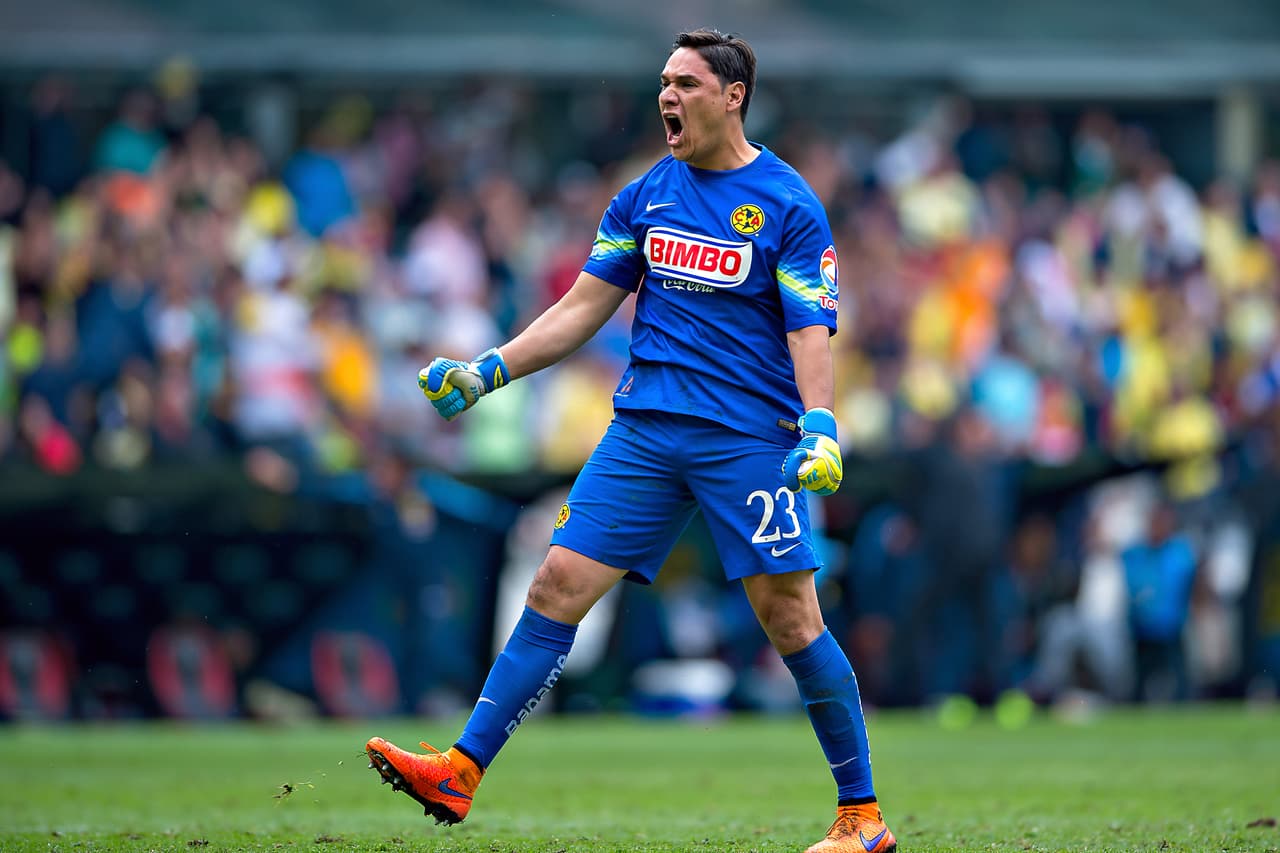 Moisés Muñoz, desde la portería, sigue siendo una de las piezas claves en el accionar de las Águilas. Y su regularidad bajo los tres postes es de mencionar, para el Apertura 2015 volverá a ser protagonista, seguramente, desde el arco.