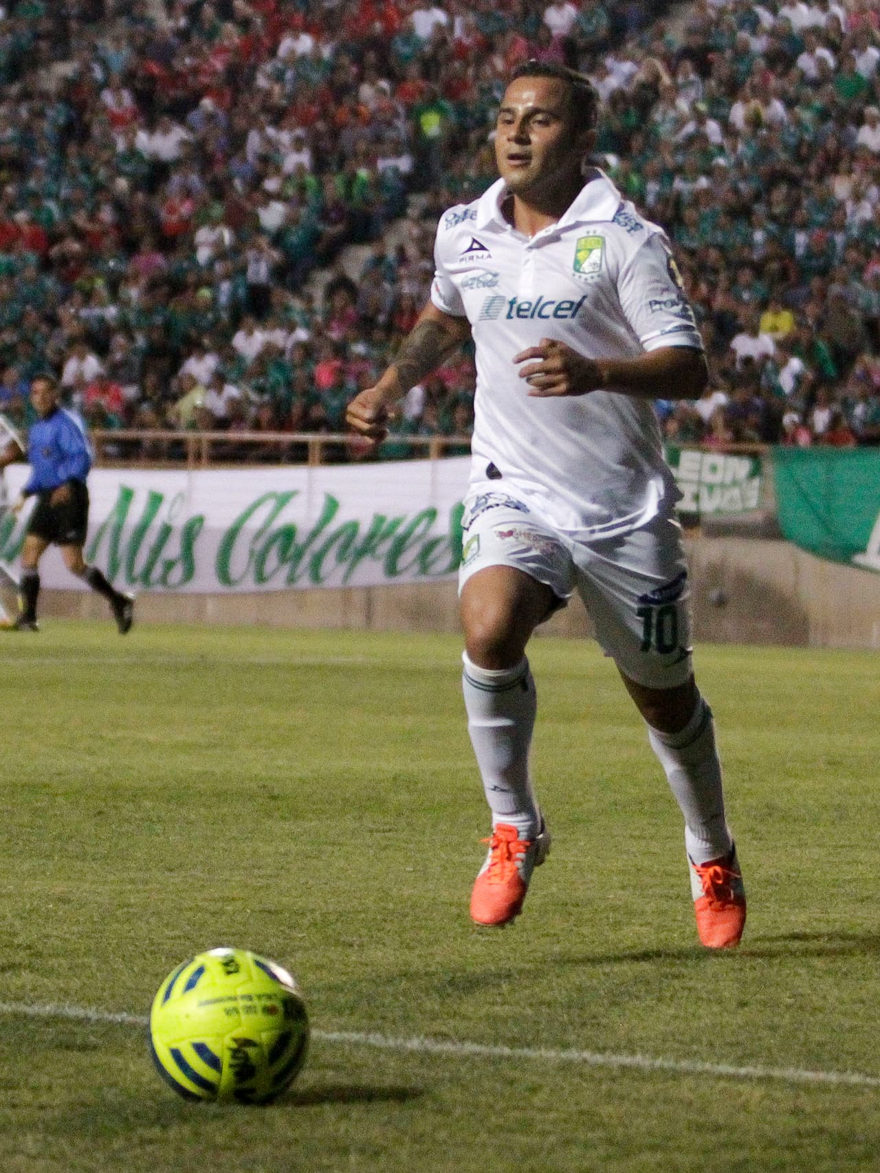 La línea poderosa del León es la media cancha. Desde ahí, Luis Montes quiere recuperar las glorias de hace un par de años y mantener a los Esmeraldas en las primeras posiciones.