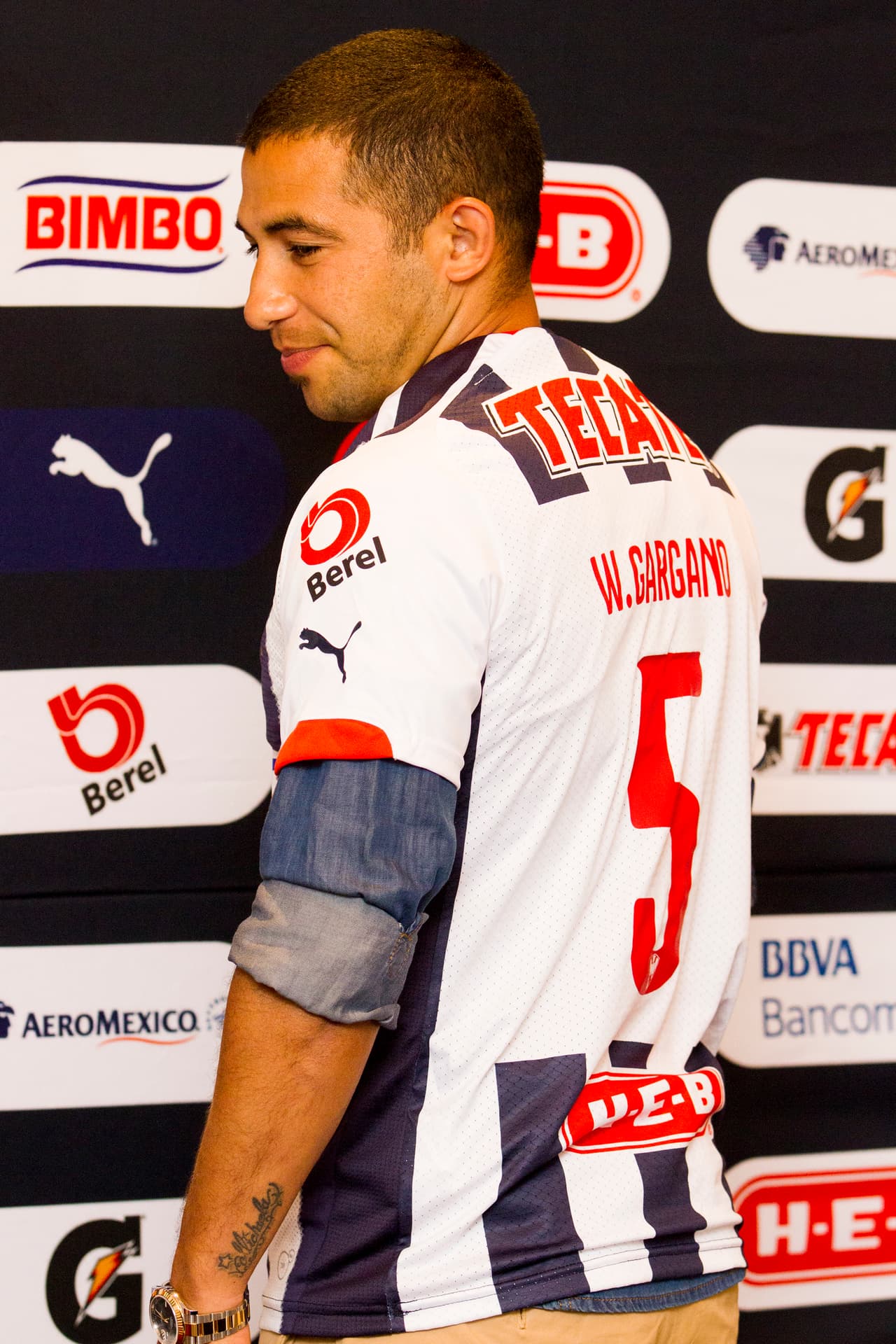 Otro que se espera se convierta de inmediato en figura de Monterrey es el uruguayo Walter Gargano que jugó los últimos años en el fútbol de Italia y ha conseguido una serie de blasones con su selección.