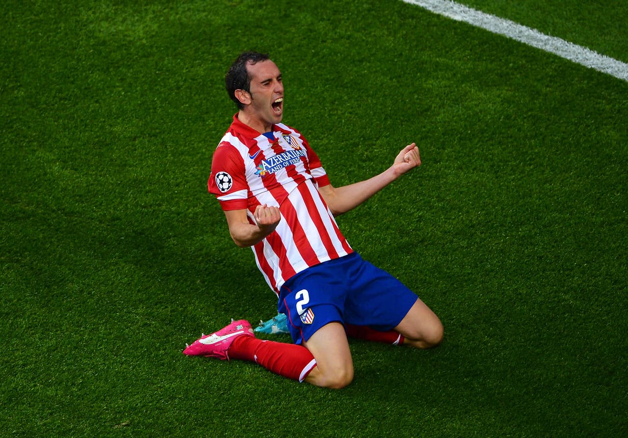 El uruguayo Diego Godín es el extranjero, junto al portugués Tiago Mendez, con más títulos en Atlético de Madrid: dos Supercopas de Europa, una Europa League, una Liga de España, una Copa del Rey y una Supercopa de España lo dejan en la historia, además de dos finales de Champions.