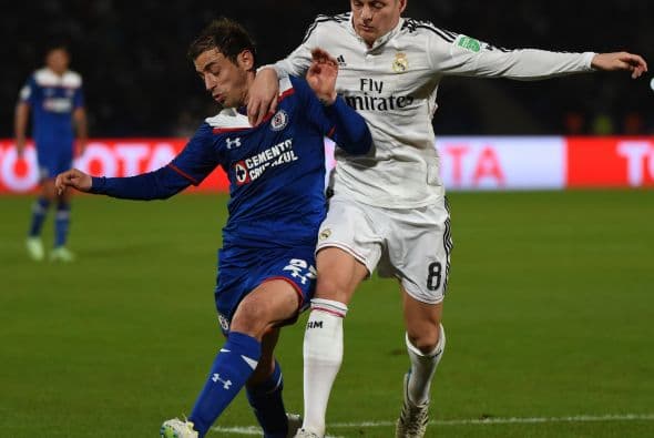 El Cruz Azul dio batalla en el inicio del partido gracias al orden en el terreno de juego.