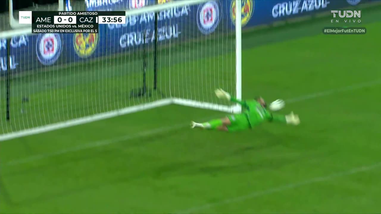 ¡El poste salva a Cruz Azul! Zendejas mete zapatazo peligroso