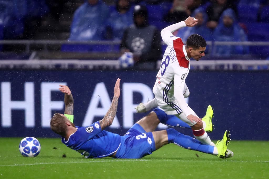 Con gran intensidad, que le habría servido de mucho al OL en el resto del cotejo, inició el equipo francés en un partido que, de poder ganar, les daba el pase a la siguiente ronda del certamen.