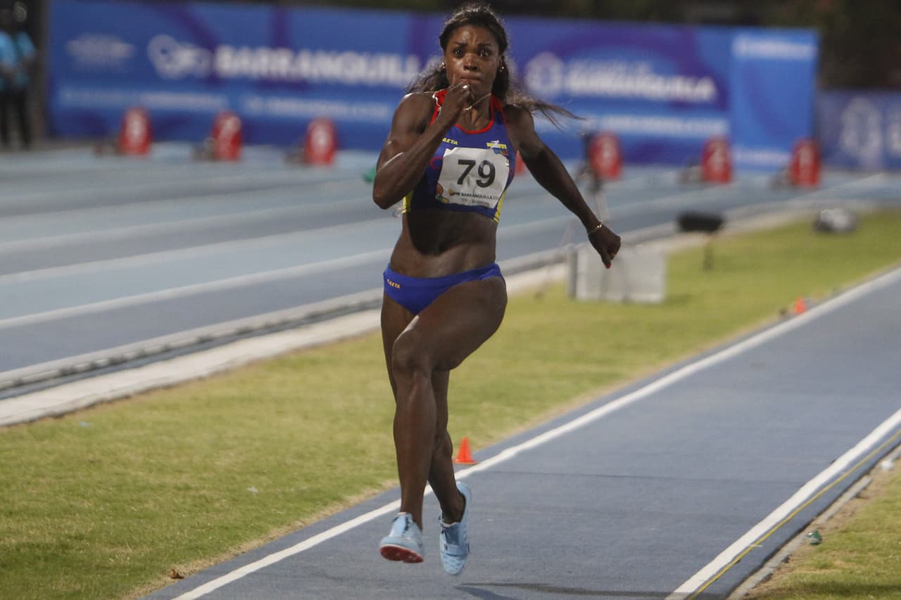 Ibagüén, que es la reina a nivel mundial del salto triple, dio muestras de su capacidad atlética.