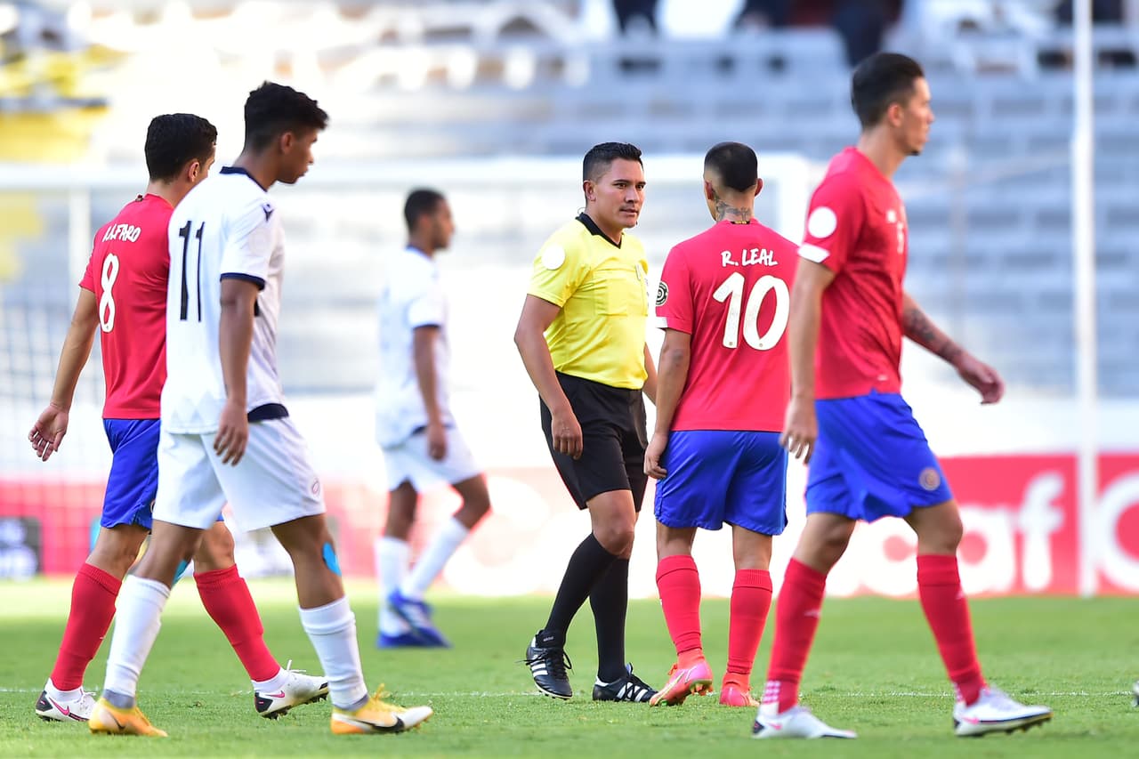 Los ticos no se tocan el corazón y consigue la tercer y más estrepitosa goleada de República Dominicana en el torneo. los dominicanos se despiden del toneo con cero puntos , un gol a favor y 13 en contra.