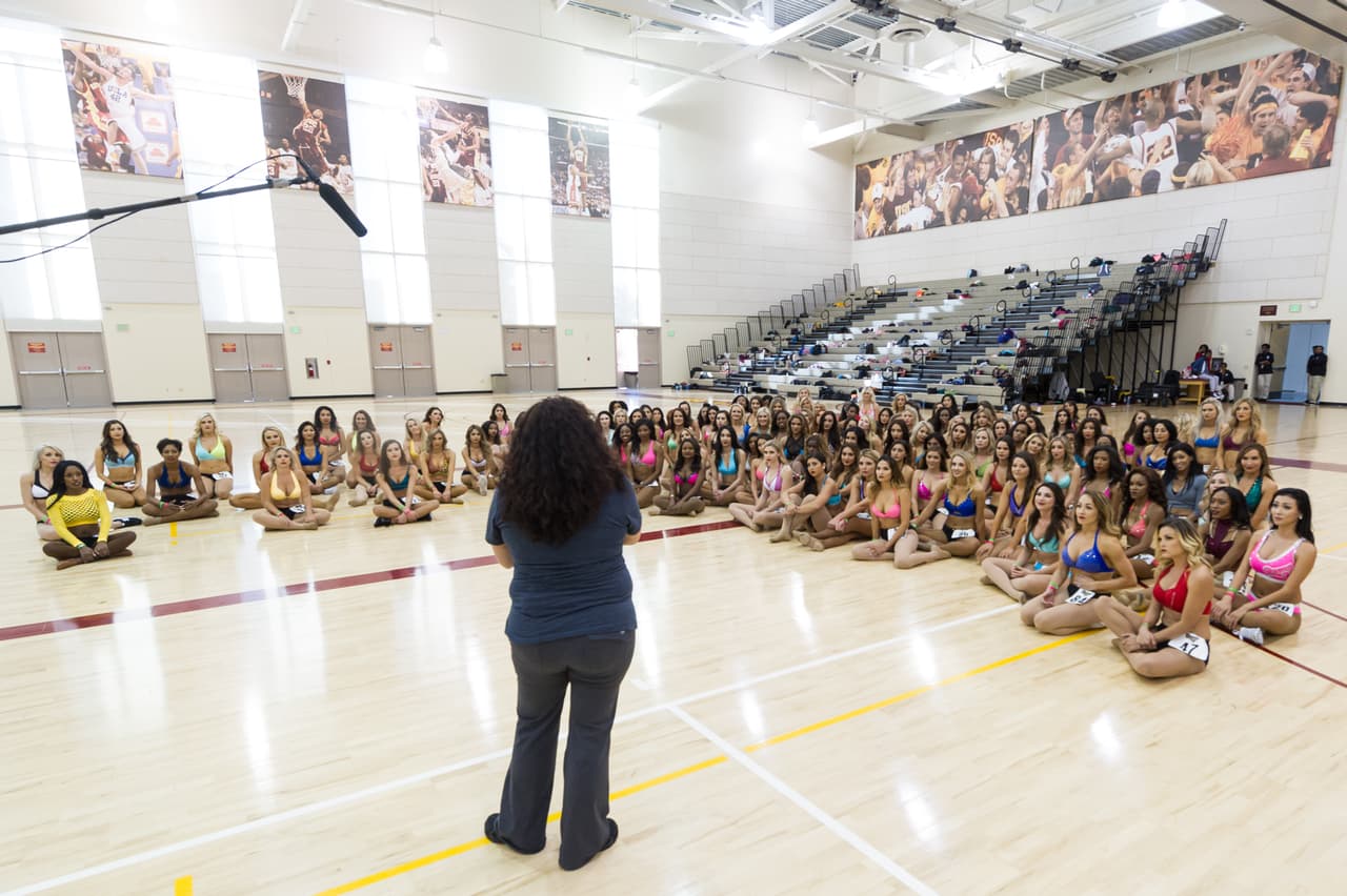 Los Rams arrancaron sus audiciones para elegir a sus cheerleaders 2016 en el Galen Center de la Universidad del Sur de California. Checa los bombones que hicieron prueba.