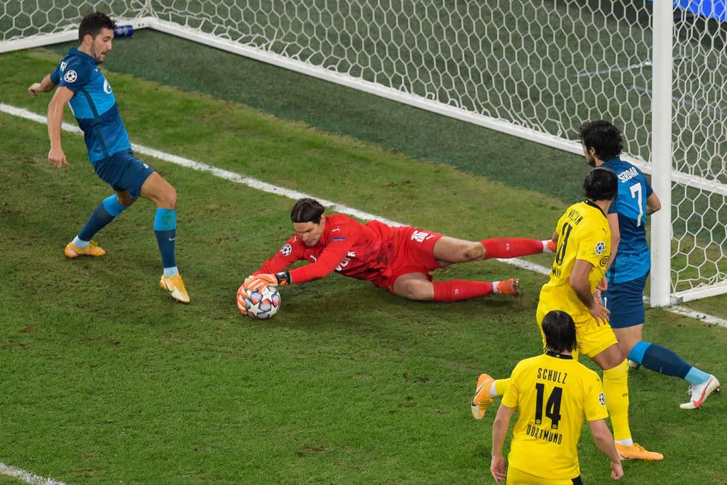 Driussi (16’) abrió el marcador para los locales. Piszczek (68’) emparejó el marcador y Witsel (78’) dio la vuelta para la victoria del cuadro alemán. Los pupilos de Favre clasifican como primeros del Grupo F con 13 unidades.
