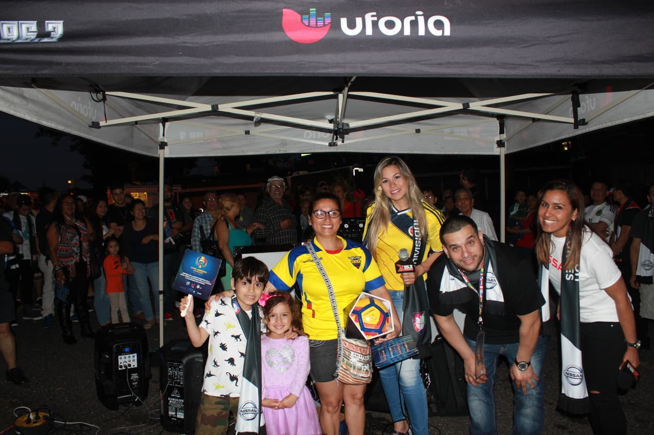 El orgullo colombiano dijo presente en el Shchuetzen Park en North Bergen para apoyar la selección colombiana en la Copa América Centenario.
