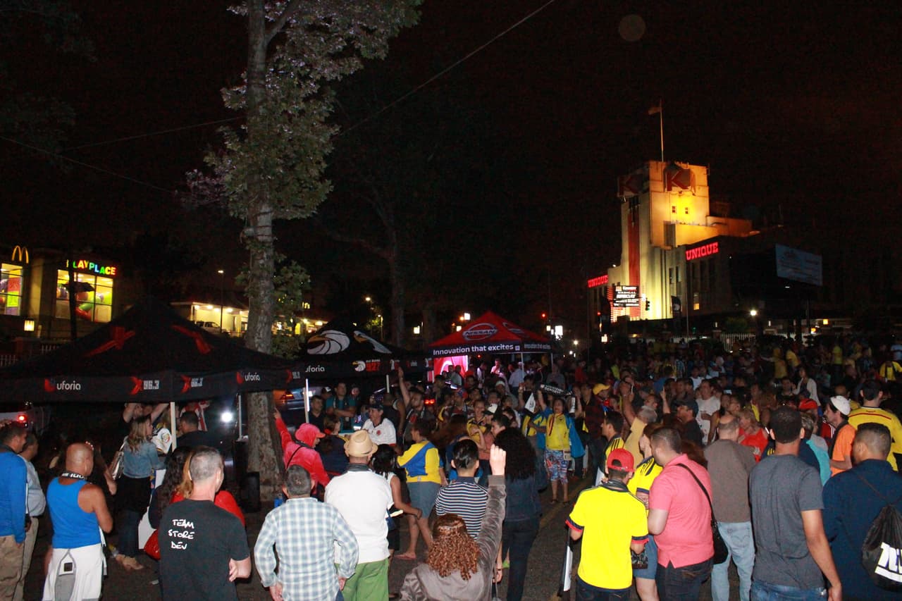 El orgullo colombiano dijo presente en el Shchuetzen Park en North Bergen para apoyar la selección colombiana en la Copa América Centenario.