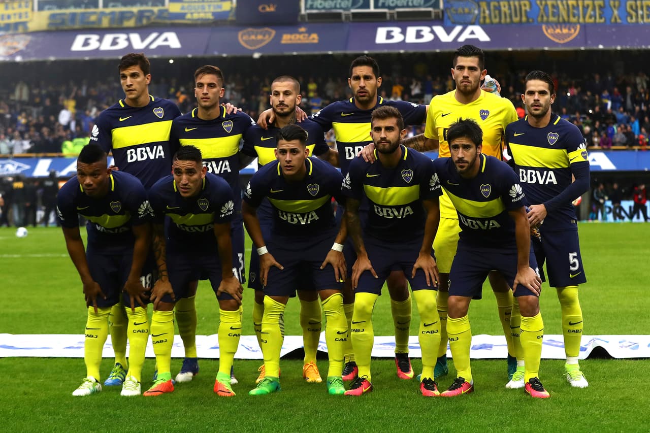 De este modo, Darío Benedetto debió cargar en sus espaldas con la responsabilidad de hacer los goles en Boca.