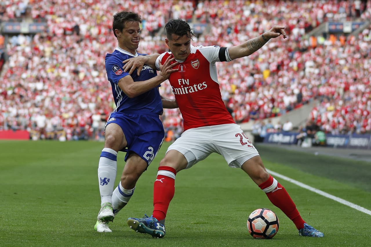 Arsenal mostró su entereza durante todo el partido en una entrega para obtener el título.