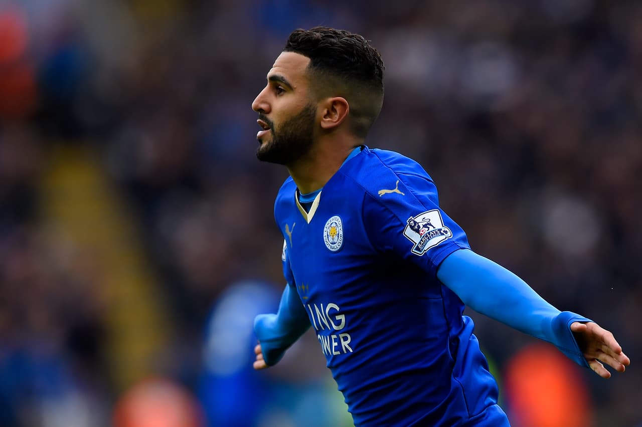 El crack argelino Riyad Mahrez firmó una extensión de contrato con Leicester hasta 2020