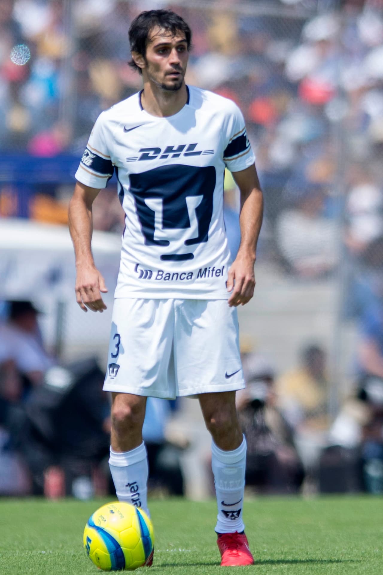 Alejandro Arribas llegó del fútbol español para reforzar la defensa universitaria en este Clausura 2018.
