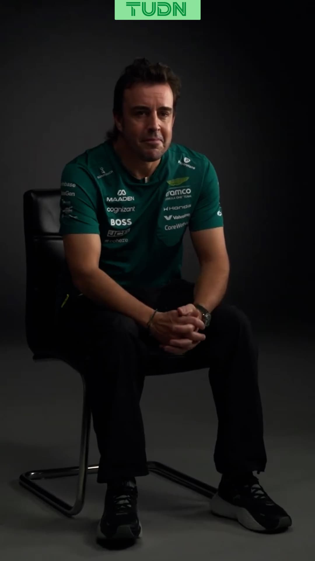 ¡Con sobresalto incluido! Así anunció Fernando Alonso que sigue en la F1