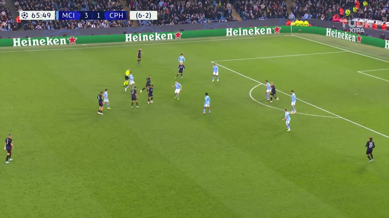 ¡TIRO ATAJADO! disparo por Magnus Mattsson.