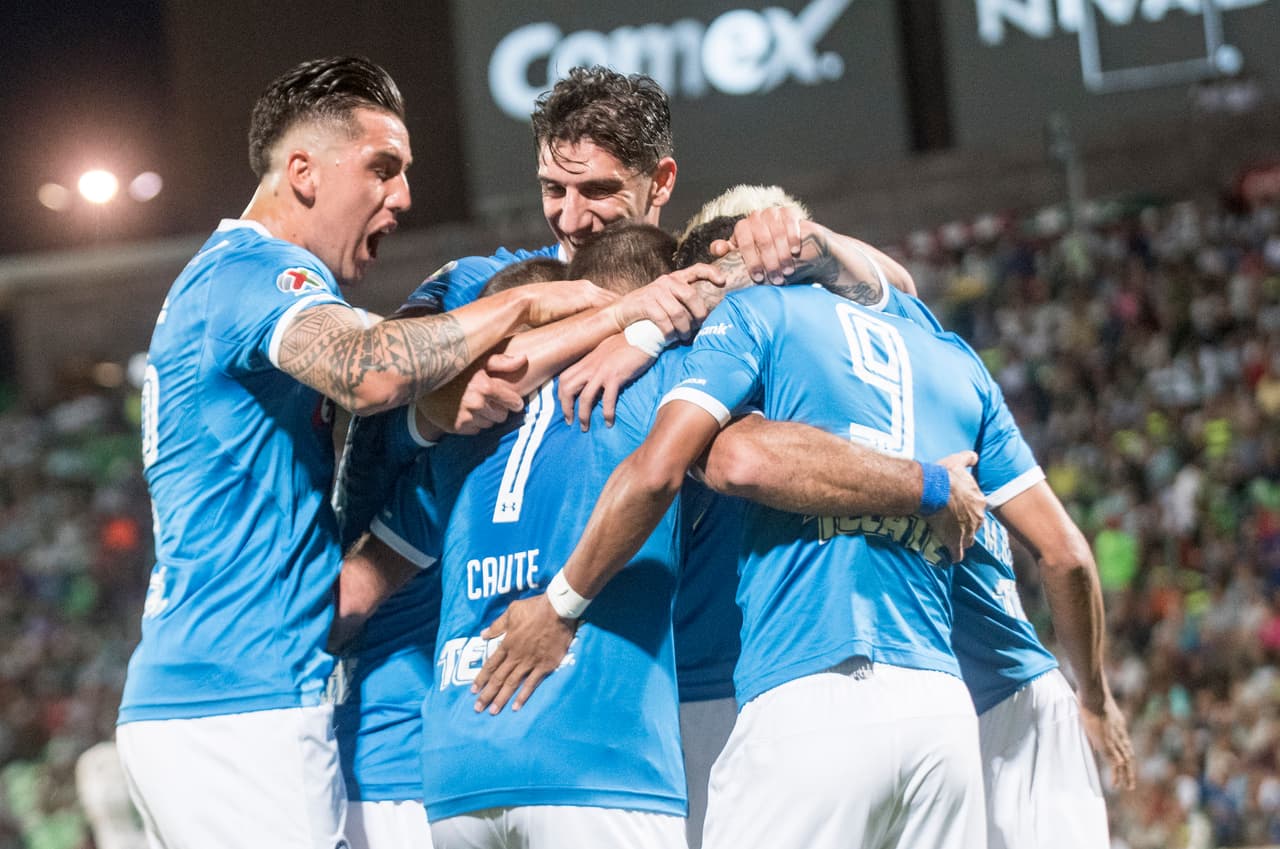 Cruz Azul ya es semifinalista de la Copa MX tras derrotar 1-3 en su visita a Torreón al Santos Laguna, en un resultado que ahora vale oro.