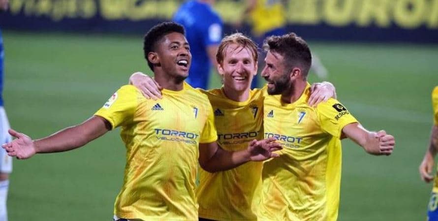 Hondureño 'Choco' Lozano brilla en el futbol de España