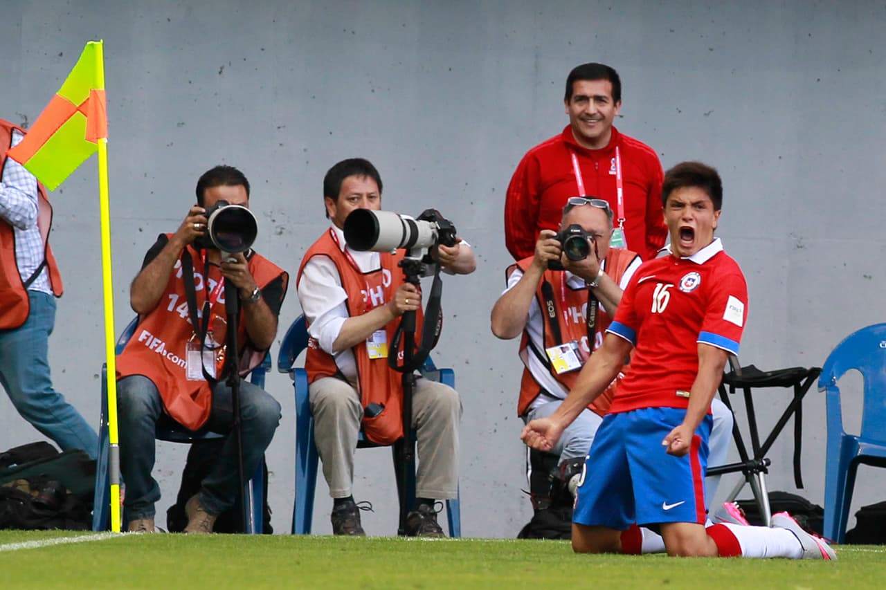 El equipo chileno abrió el marcador al minuto 40 del primer tiempo después de una mala marcación de los mexicanos.