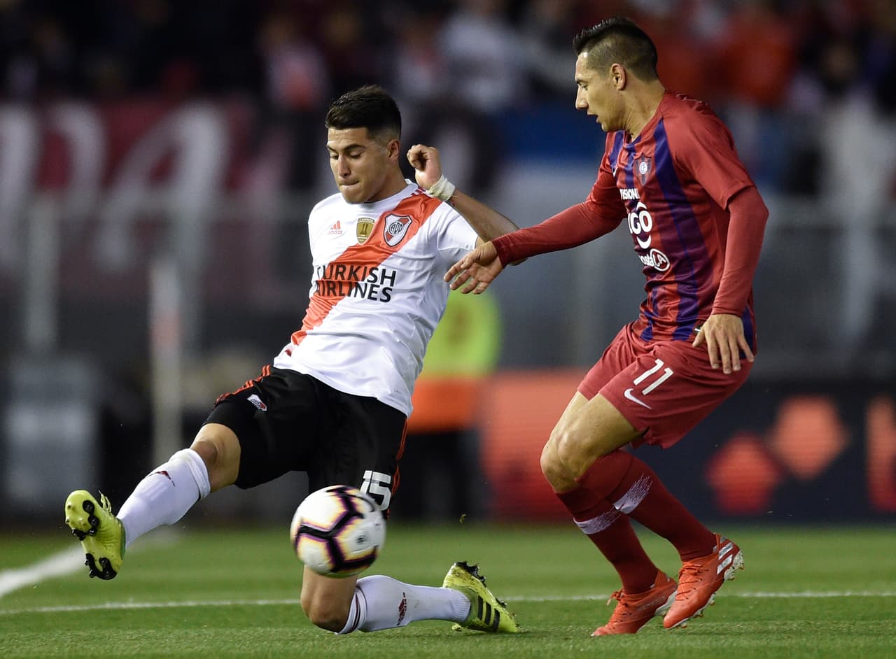 El volante argentino Exequiel Palacios fue una amenaza constante sobre Cerro Porteño.