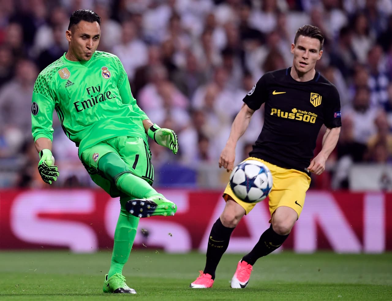 Navas respondió en los momentos en los que fue exigido, en especial en un mano a mano con Kevin Gameiro.