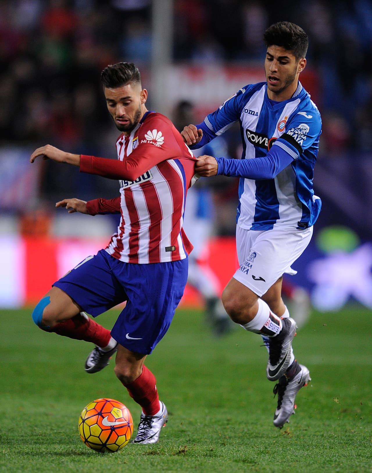 Dentro de todos los jugadores que podrían regresar al conjunto blanco la prioridad quizás sea Asensio quien ha tenido una gran temporada con el Espanyol de Barcelona e incluso ha sido fundamental en la medular de los Periquitos y podría ser una alternativa atractiva para Zidane, aunque es válido recordar que los blancos tienen demasiados jugadores en la plantilla que se desempeñan en el mediocampo.