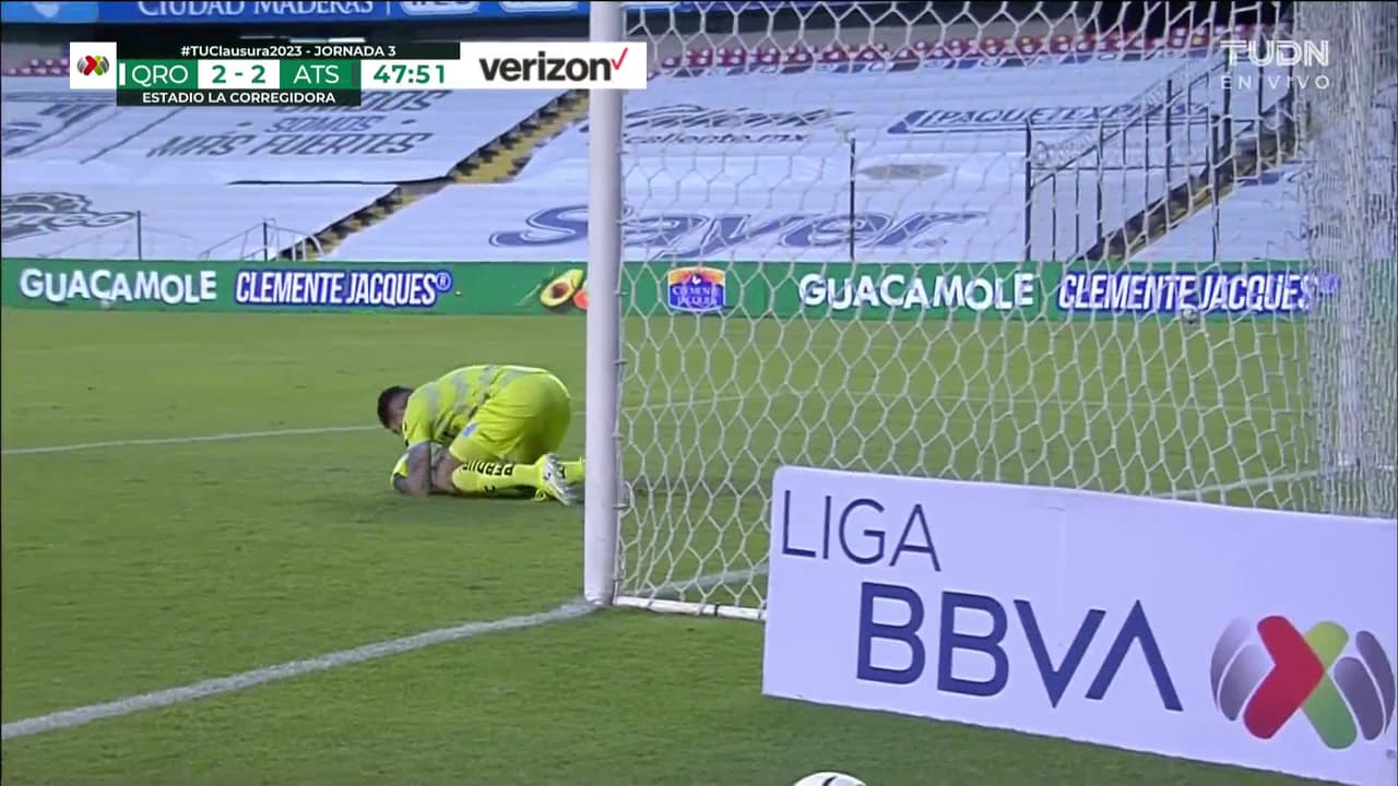 ¡TIRO ATAJADO! disparo por Ozziel Herrera.