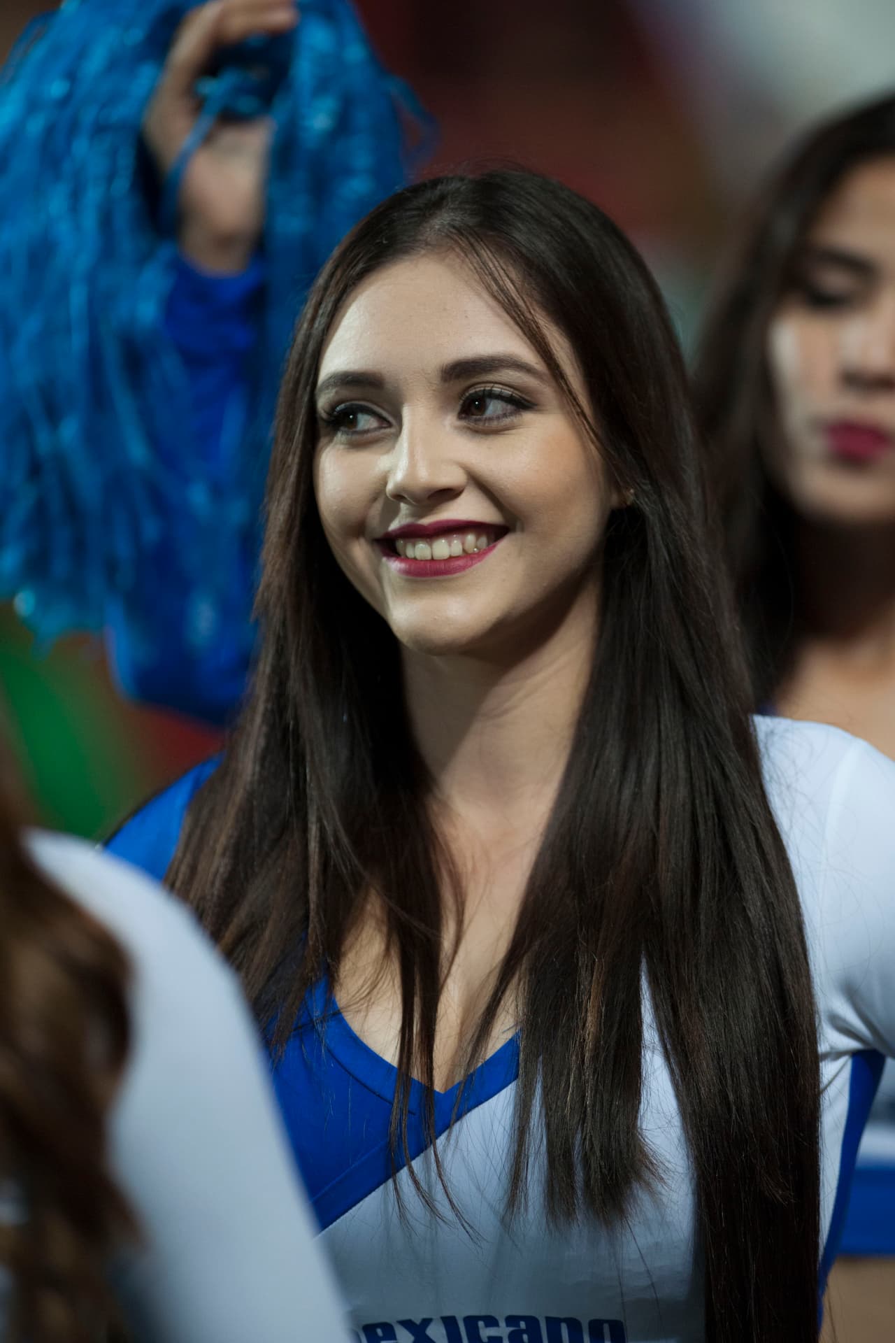 La belleza de las porristas en la fecha 15