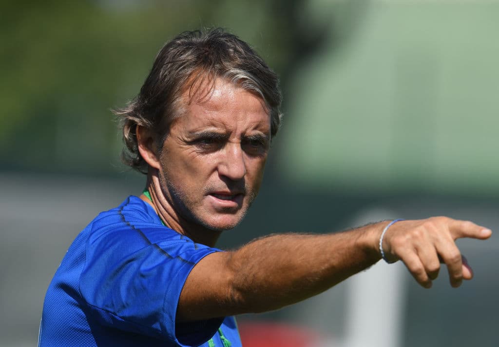 El técnico busca devolverle la grandeza a un país que, a pesar de tener cuatro títulos del mundo en mayores, hace mucho perdió protagonismo.