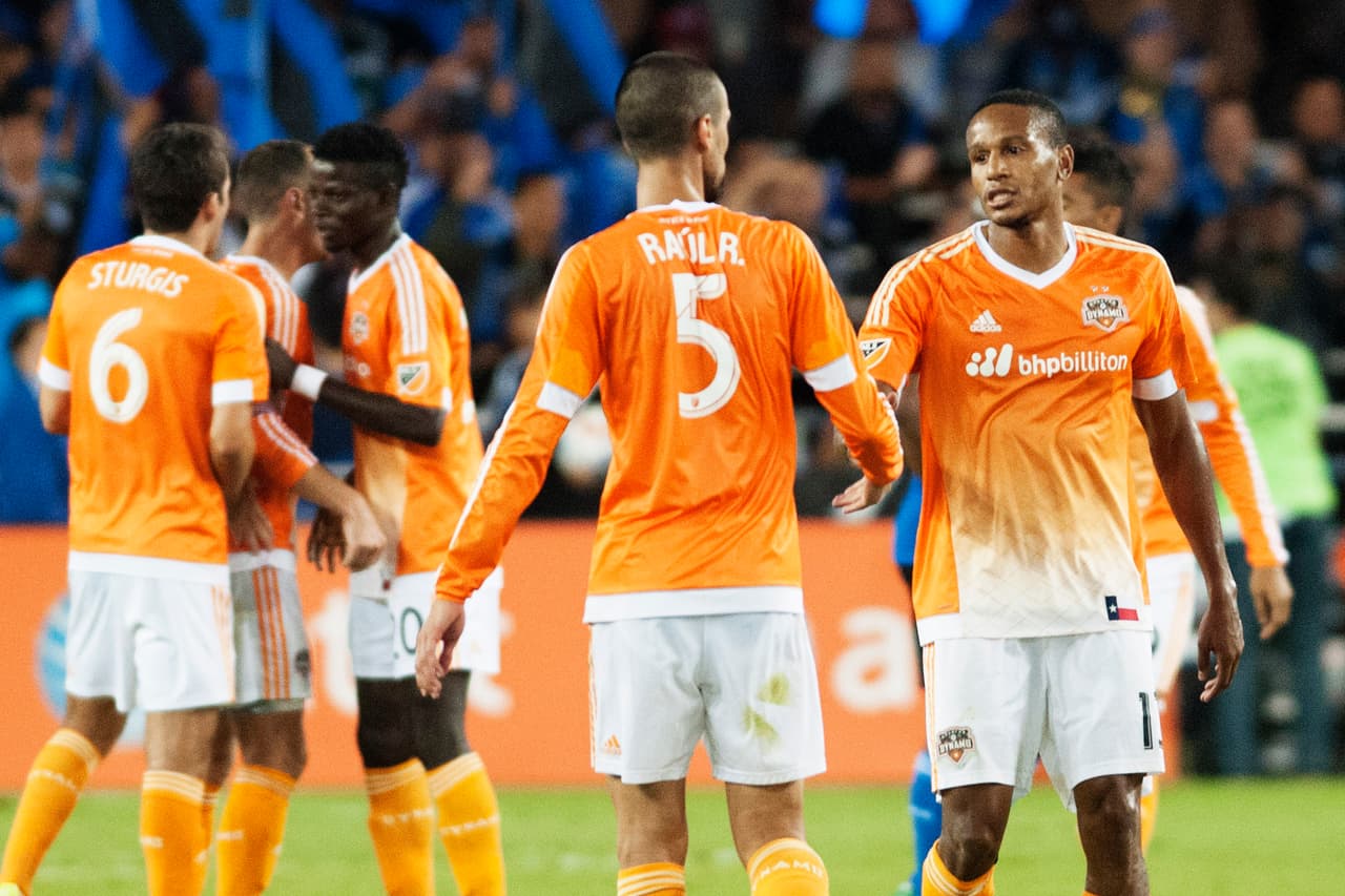 Los estadounidenses Ricardo Clark y Will Bruin lideraron la victoria 2-0 de Dynamo ante los Earthquakes a domicilio.