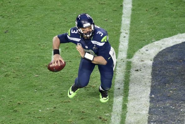 Algunos argumentarán nuevamente el top cinco de Wilson, solamente basándonos en su producción de envíos, pero deseosos de reconocer su valor como uno de los más eficientes en la posición. El jugador de tres temporadas casi tuvo una temporada de 3,500/1,000 (3,475 yardas por pase y 849 yardas por tierra) como el director del ataque diverso de los Seahawks en el 2014. Erróneamente la gente lo ve como un "game manager" para un equipo que depende excesivamente de su defensa y de su fuerte juego terrestre.