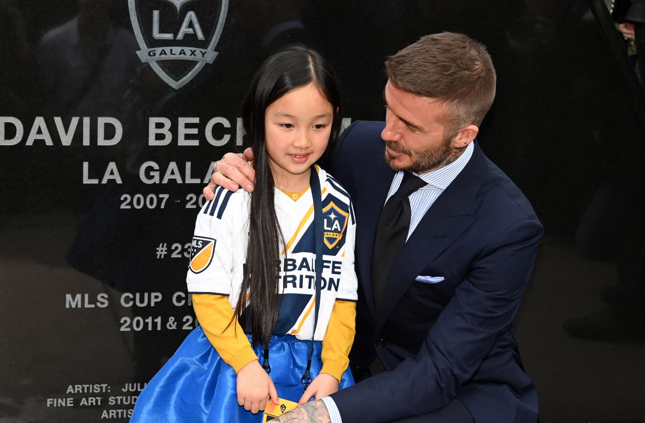 'Becks' se dio un tiempo para saludar a Malea Emma, la niña prodigio que maravilla a la MLS con sus interpretaciones del Himno Nacional de Estados Unidos.