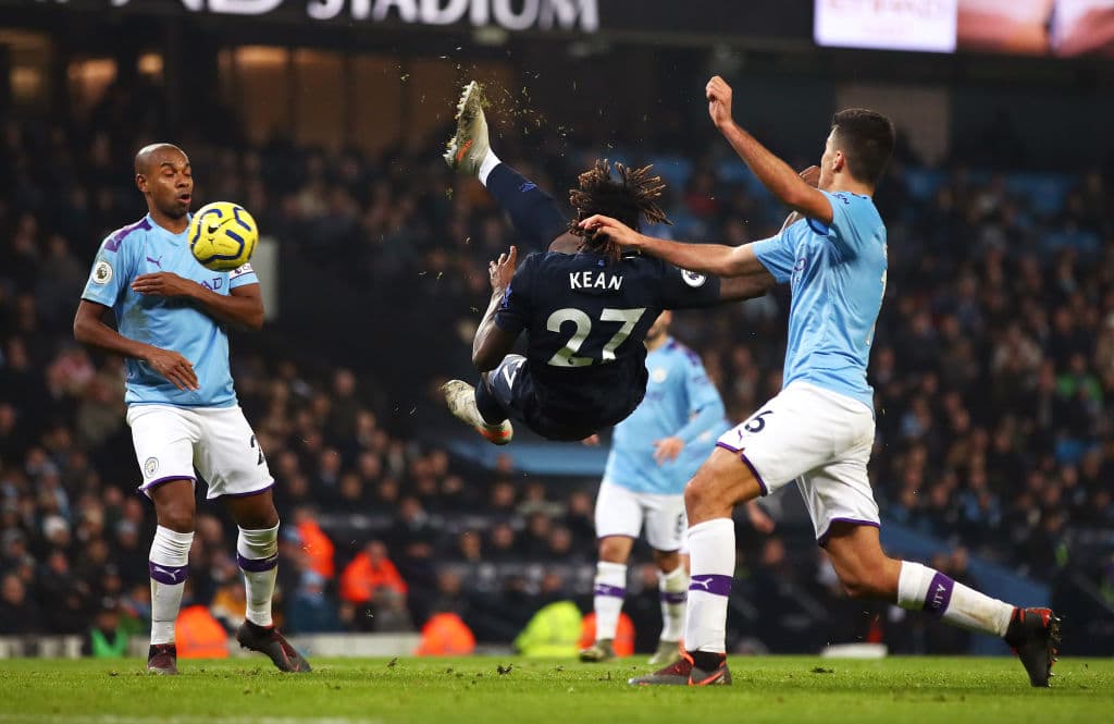 Con doblete de Gabriel Jesús, el City vence 2-1 al Everton, Richarlison descontó para los Toffes. Los Citizens conservan el tercer lugar de la Premier.