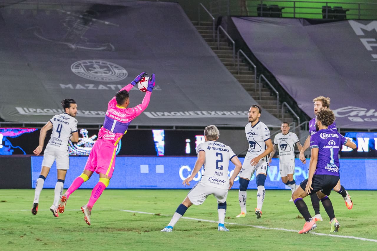 Los Pumas de la UNAM se presentaban al cotejo con dos victorias y dos empates.