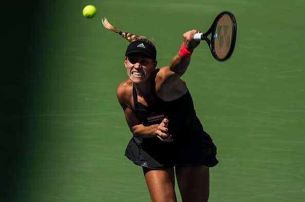 La tenista alemana, Angelique Kerber se llevó el primer set (6-4) pero no pudo mantener la ventaja y quedó eliminada.