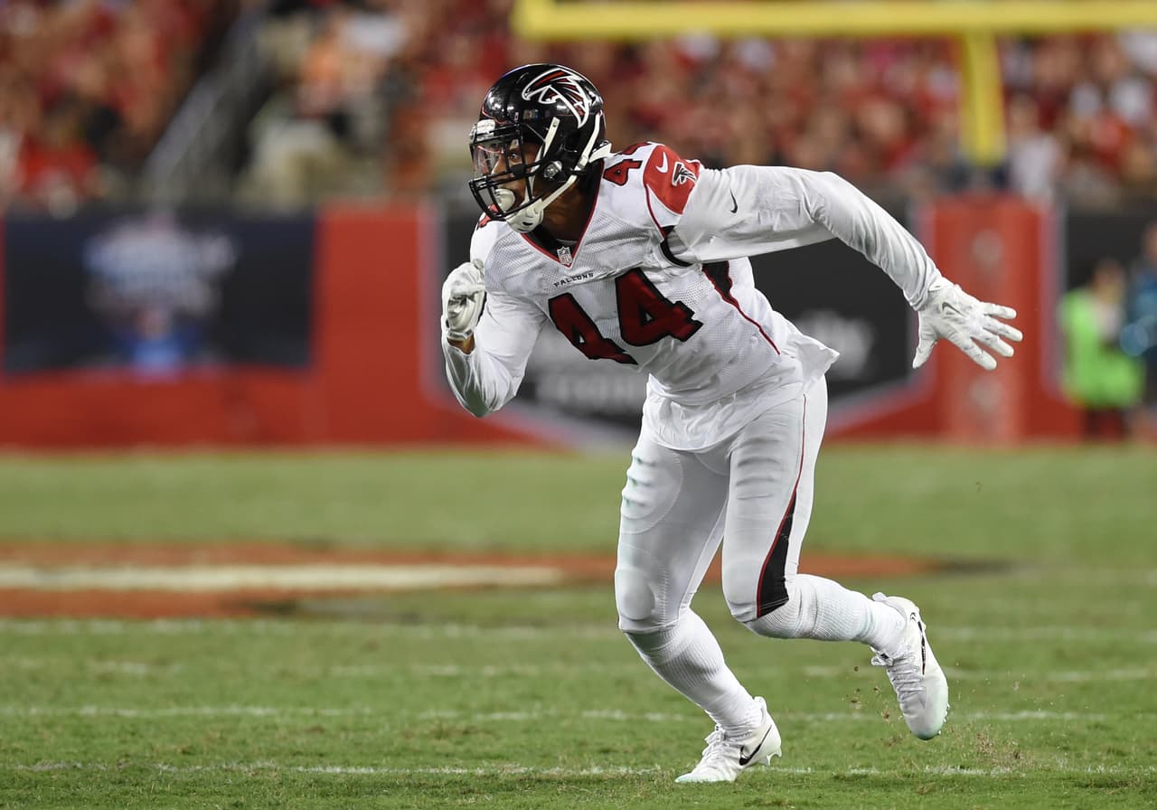En pocas palabras: Esta ofensiva es multidimensional y explosiva - el tipo de unidad que puede ser una pesadilla en enero. La defensiva de Atlanta ha mejorado.
<a href="http://www.nfl.com/player/vicbeasley/2552301/profile">Vic Beasley</a> (9.5 capturas) ha emergido como el caza cabezas más importante que le ha faltado durante tanto tiempo al equipo.