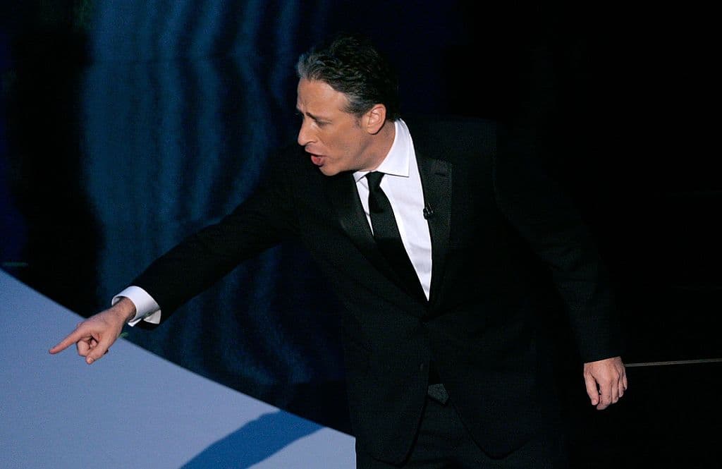 Hizo muchos chistes sobre el difícil papel de ser el presentador de los Oscar en su monólogo de 2006, pero su actuación demostró cuán difícil puede ser realmente el trabajo. No lo hizo mal, pero su actuación en la primera ronda fue considerada somnolienta e incómoda.