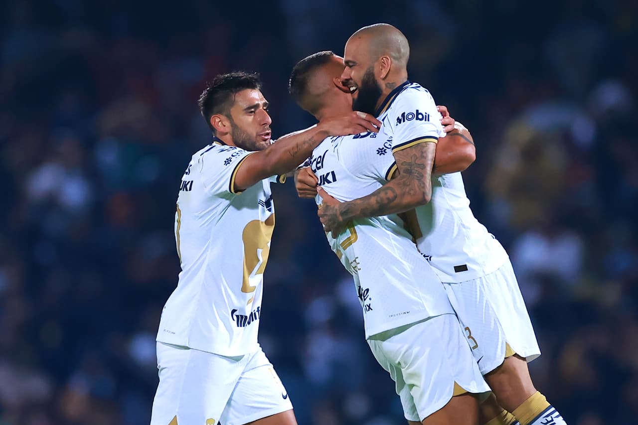 Freire y Pumas, deslumbrados con Dani Alves: “Es una leyenda”