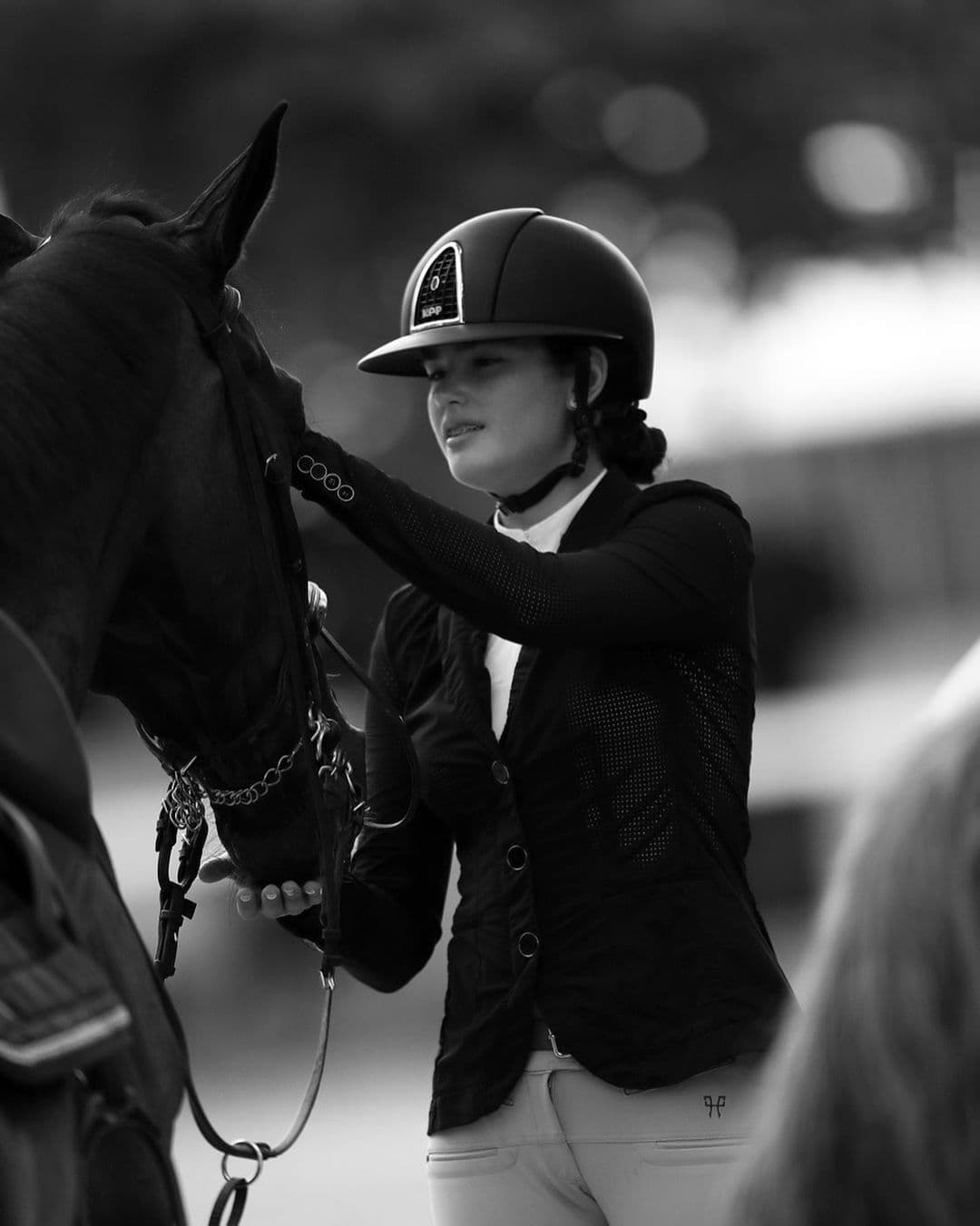 Pero no todo ha sido fácil para Emily, recientemente denunció que tanto ella como sus compañeros, habían recibido un trato diferente durante una competencia por ser mexicanos.