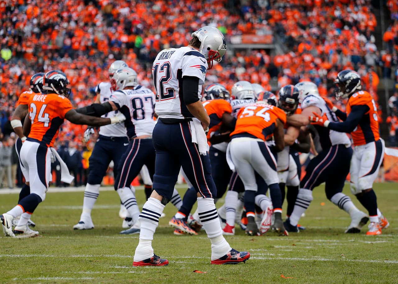 Y apesar de haber conectado con Gronkowski, Brady y su equipo no lograron la conversión de dos puntos que les daría el empate para irse a tiempo extra.