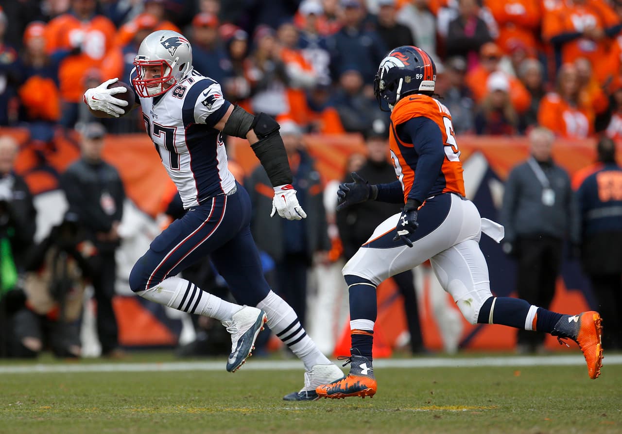 Apenas 4 recepciones para Rob Gronkowski en los tres primeros cuartos.