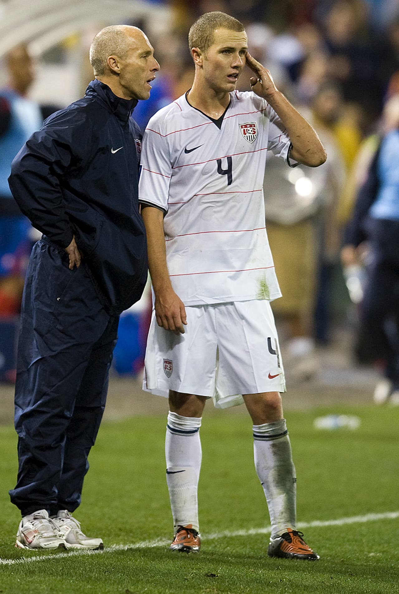 Papá Bradley es un estudioso del juego que solía colocar a Michael como mediocampista al lado de otro mediocampista más defensivo, como Ricardo Clark del Houston Dynamo.