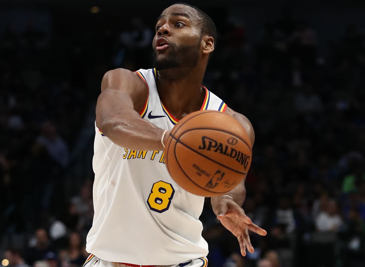 Alec Burks pasa a los Philadelphia 76ers.